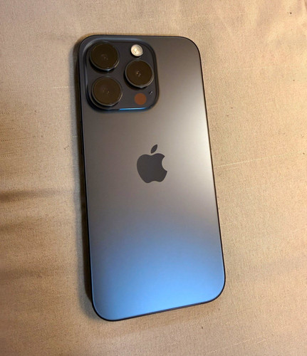 Apple iphone pro - 15,